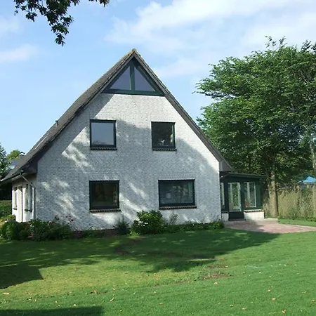 Апартаменты White House 2 Alkersum